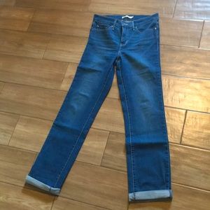 Levi’s 314 Shaping Straight Jeans